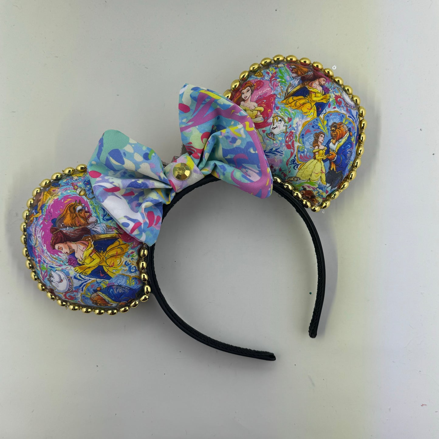Artistic Beauty w/ Coord Bow 1 Ears