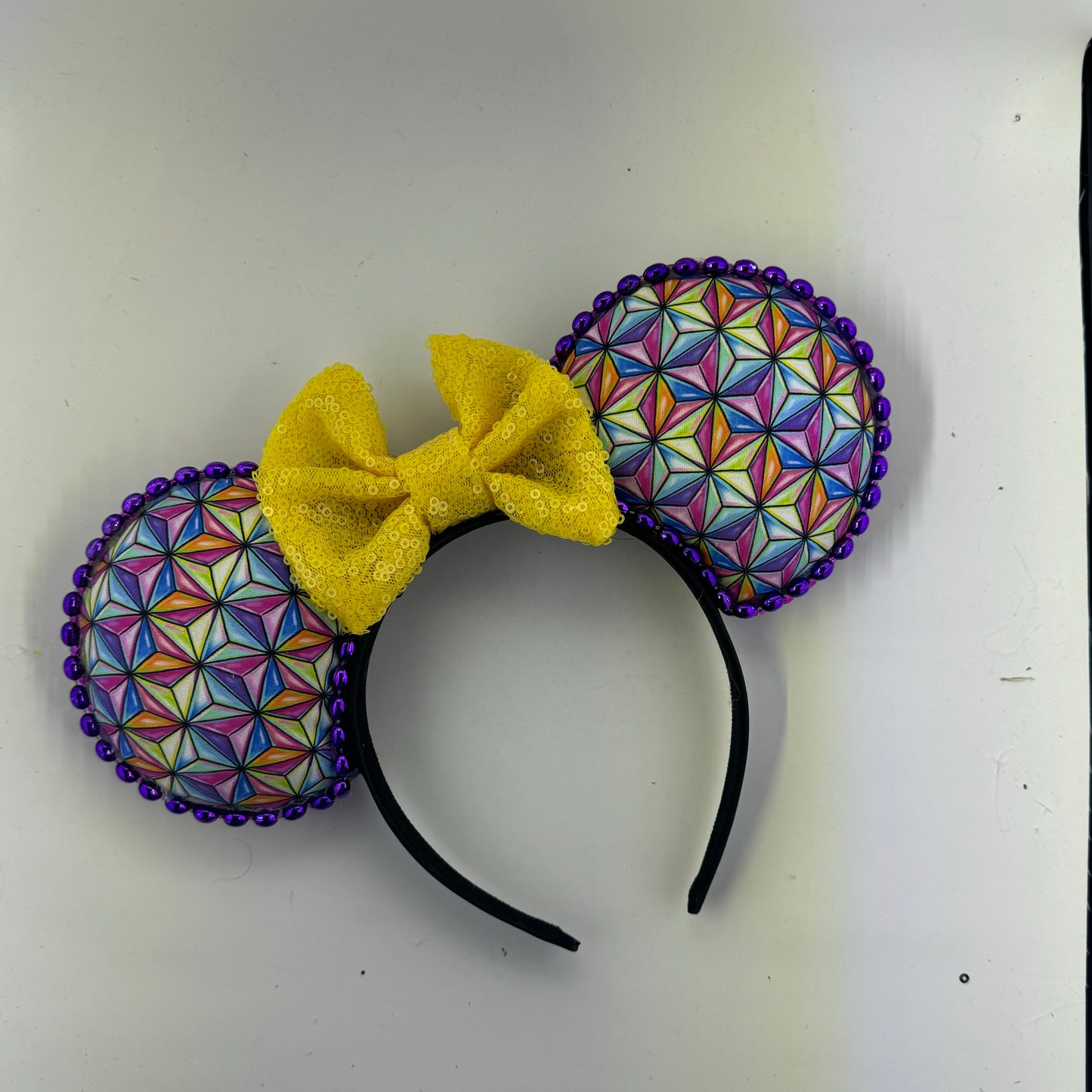 SSE Picture Perfect w/ Yellow Bow Ears