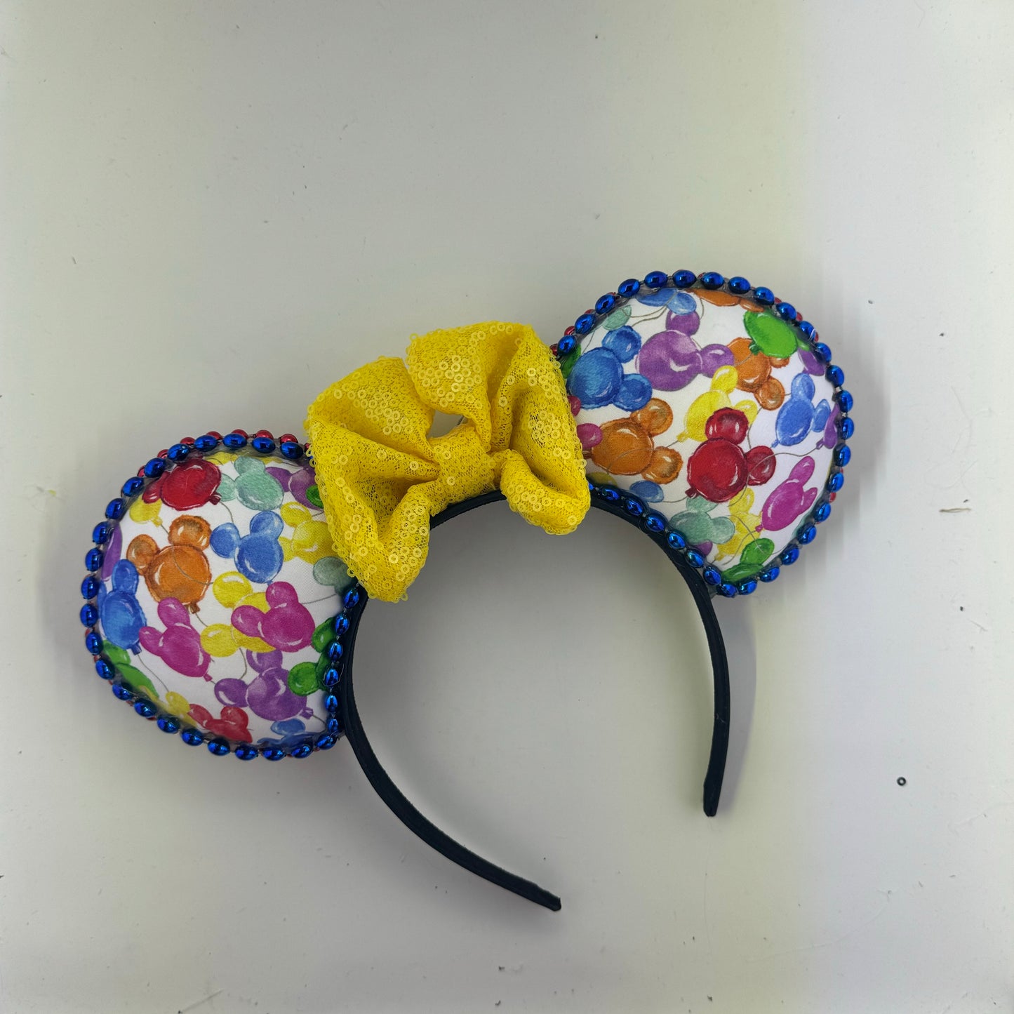 Balloons White w/ Yellow Bow Ears