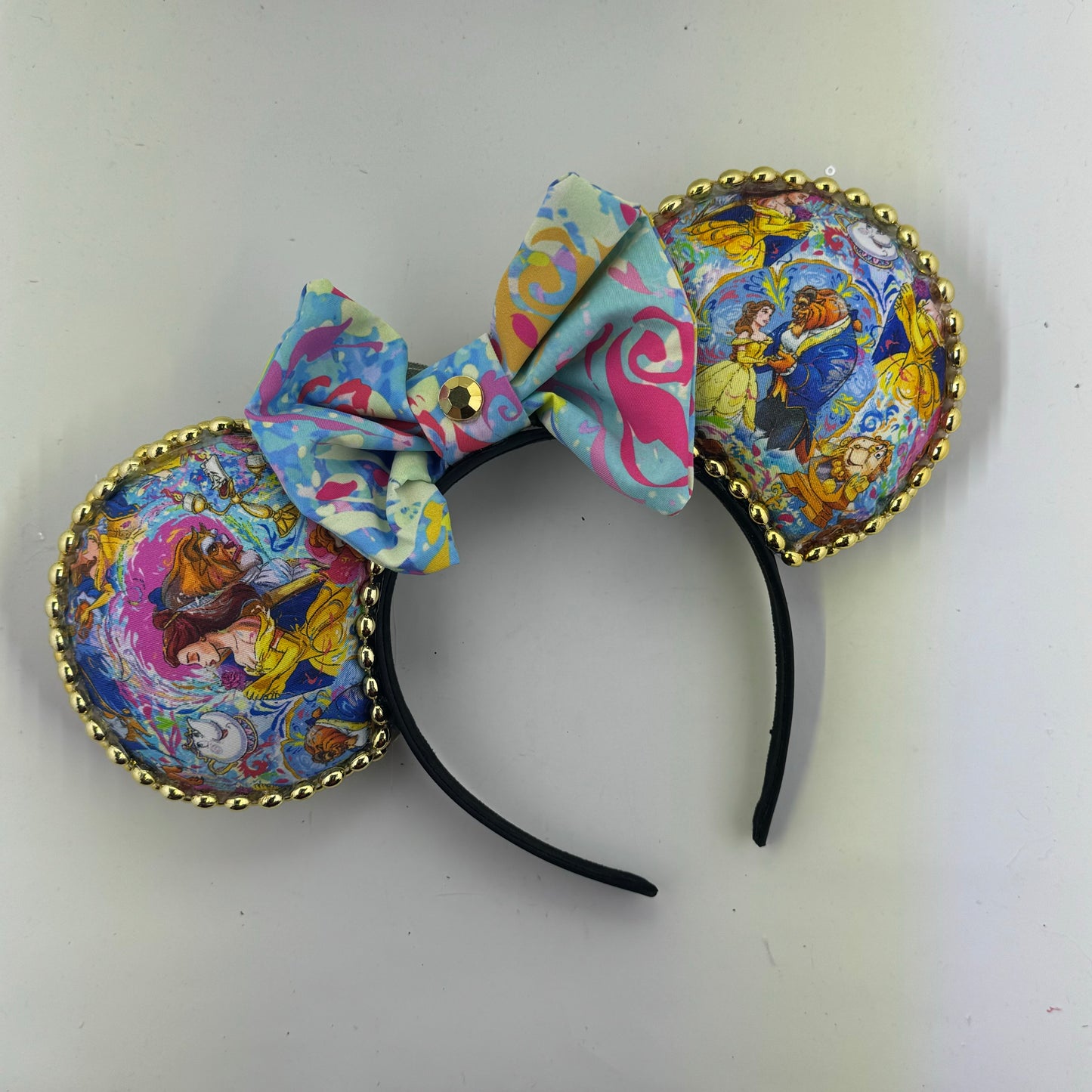 Artistic Beauty w/ Coord Bow 1 Ears