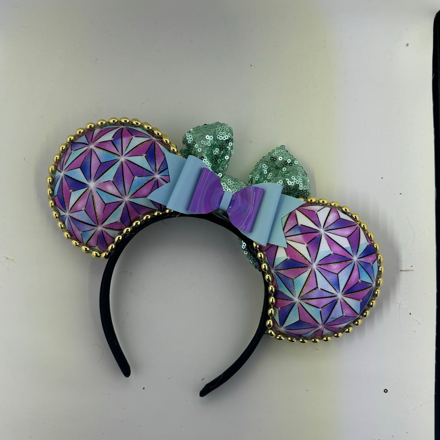 Celebration Triangles w/ Mint Bow Ears