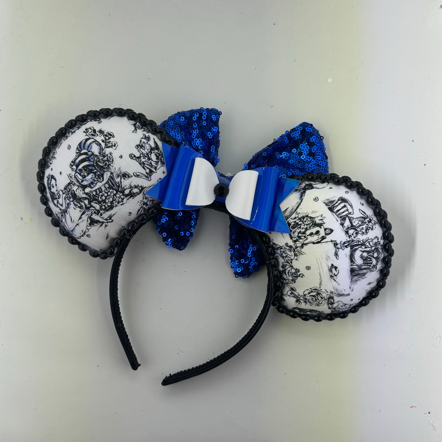 Monochrome Alice w/ Royal Bow Ears
