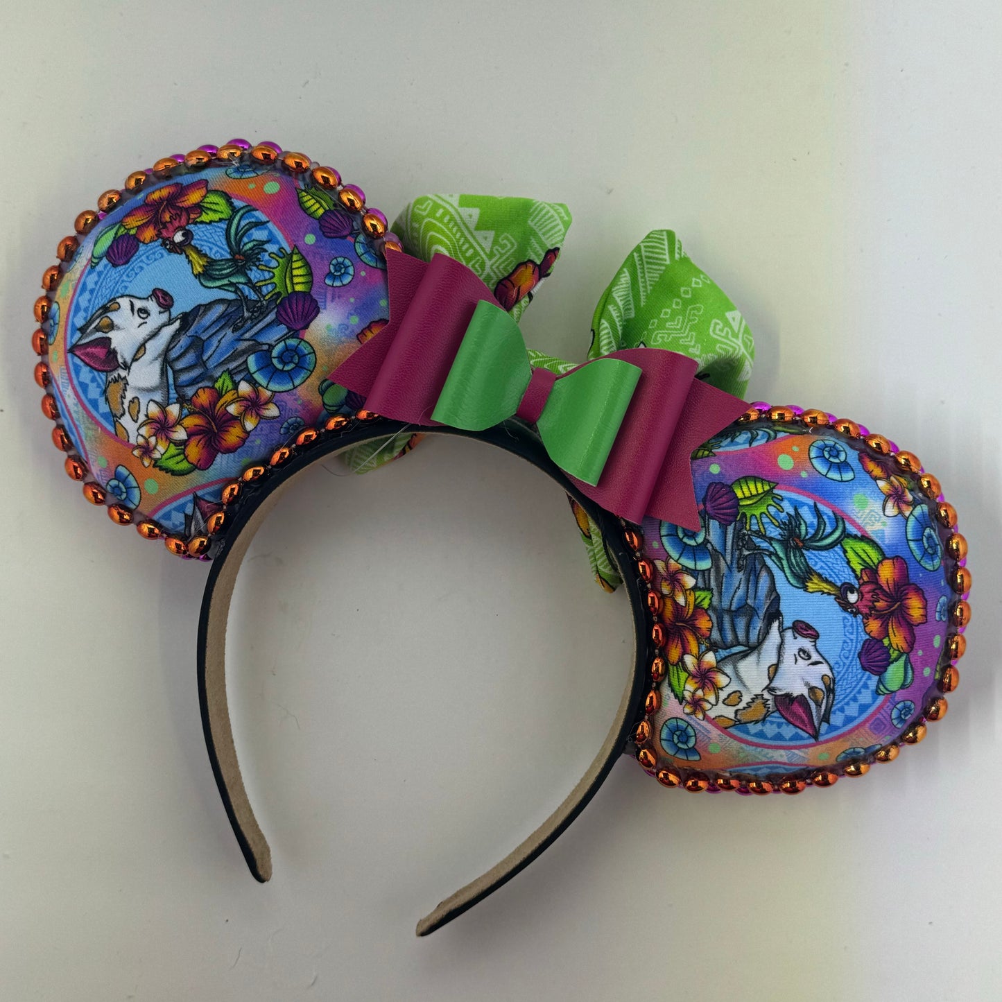 The Ocean Choose Me Pig w/ Green Coord Bow Ears