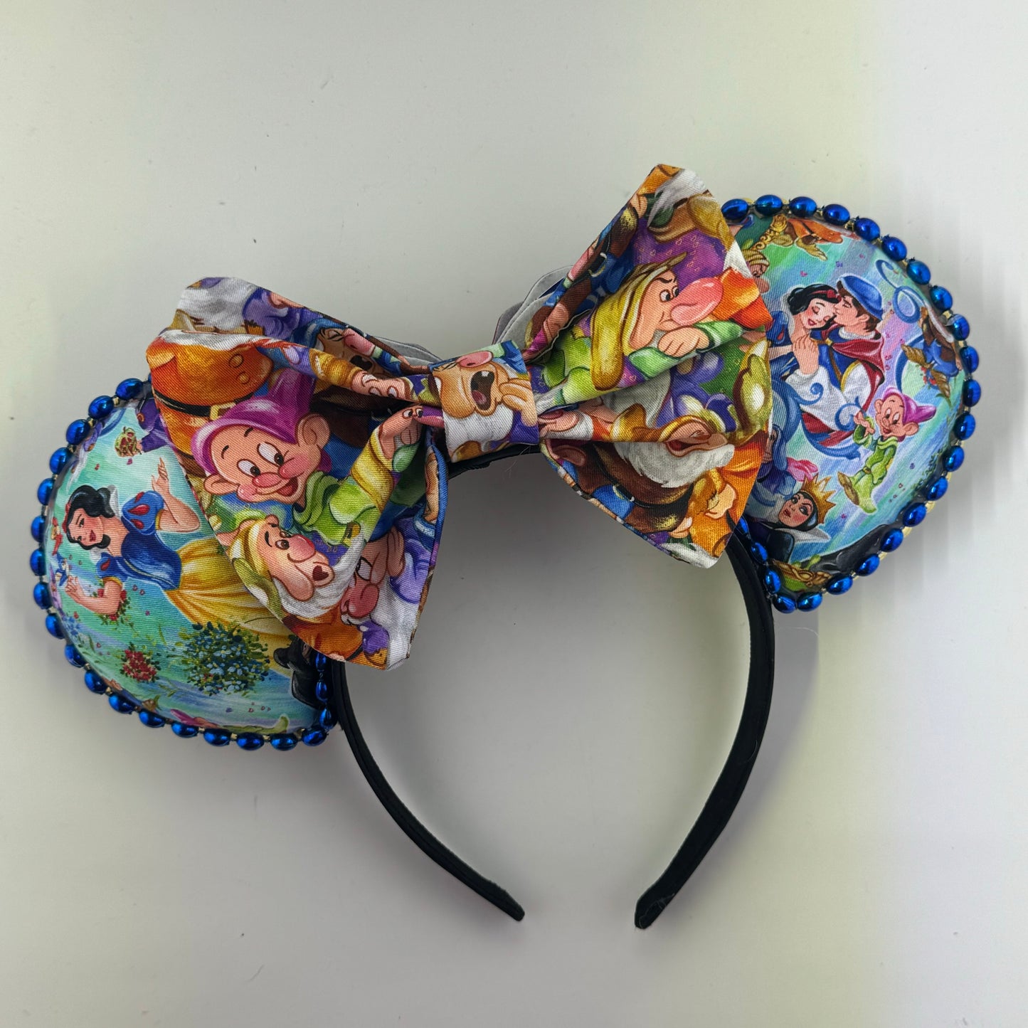 Poison Apple w/ Dwarfs Bow 1 Ears