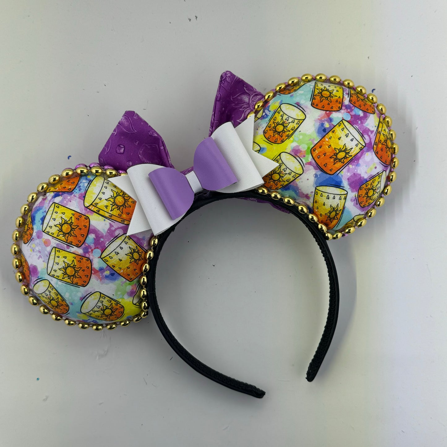 Floating Lanterns w/ Tangles Toile Sun Bow Ears