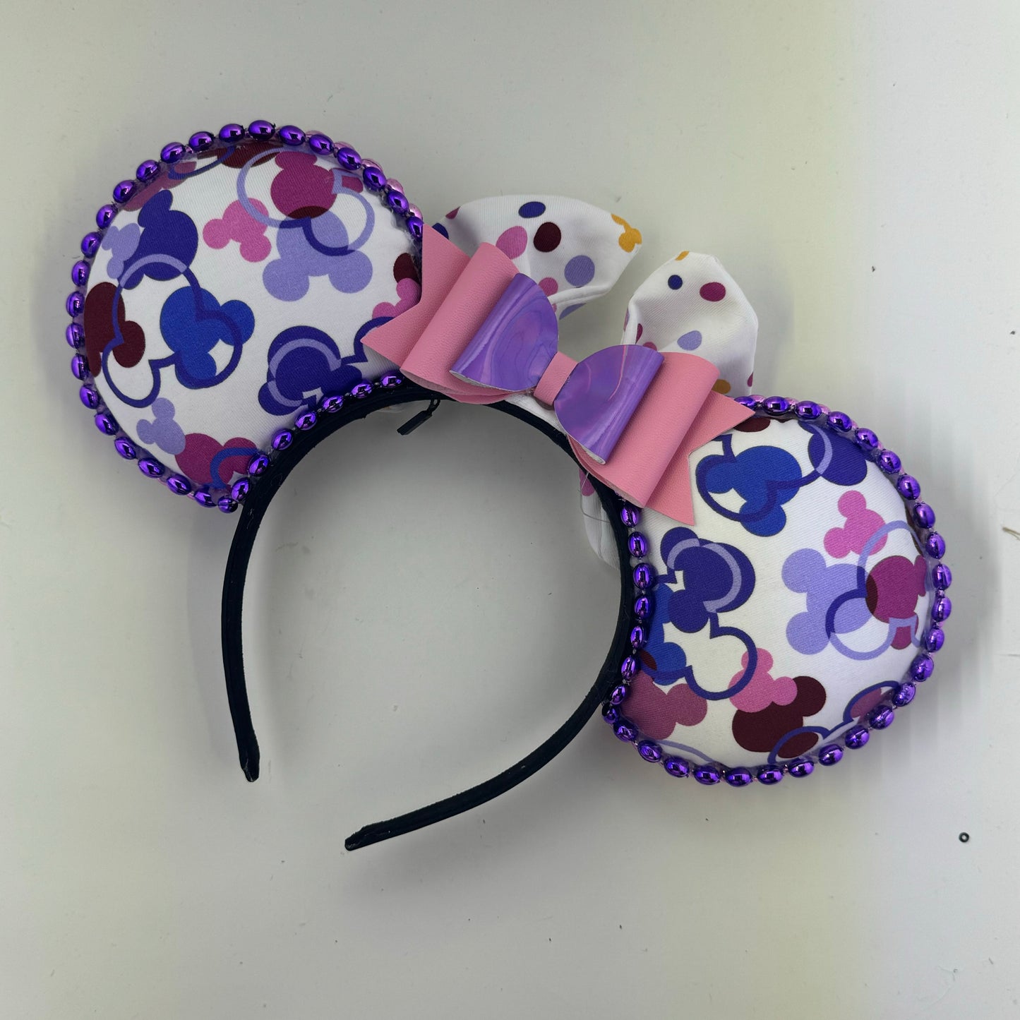 Villainous Good Fetti w/ White Dots Bow 2 Ears