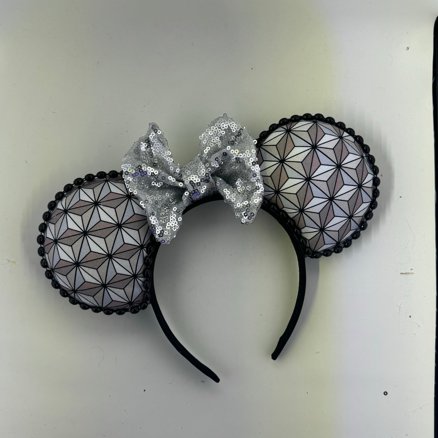 SSE Grey w/ Silver Bow Ears