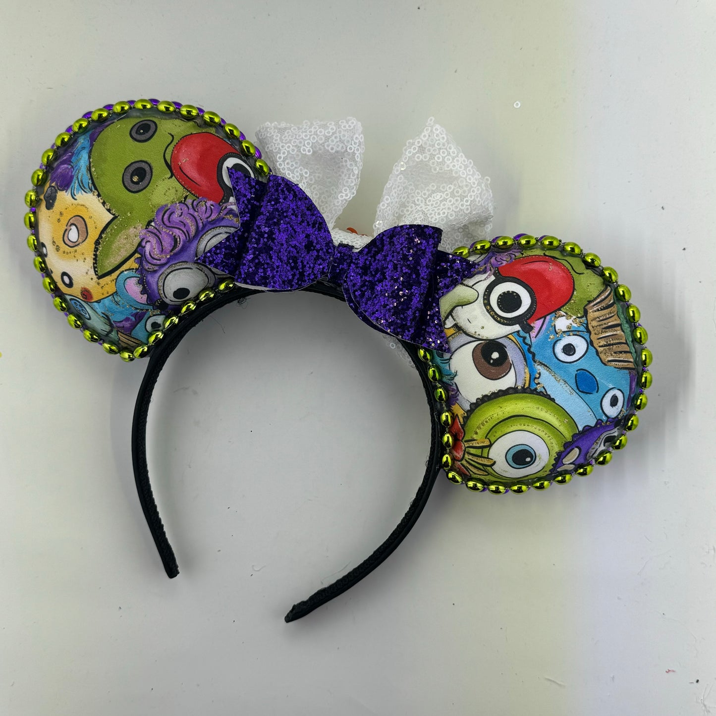 Character Food w/ White Bow 2 Ears