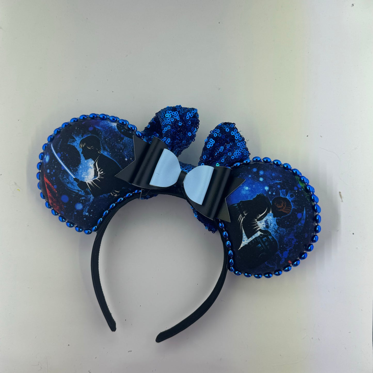Illumination Wars Reg w/ Royal Bow Ears