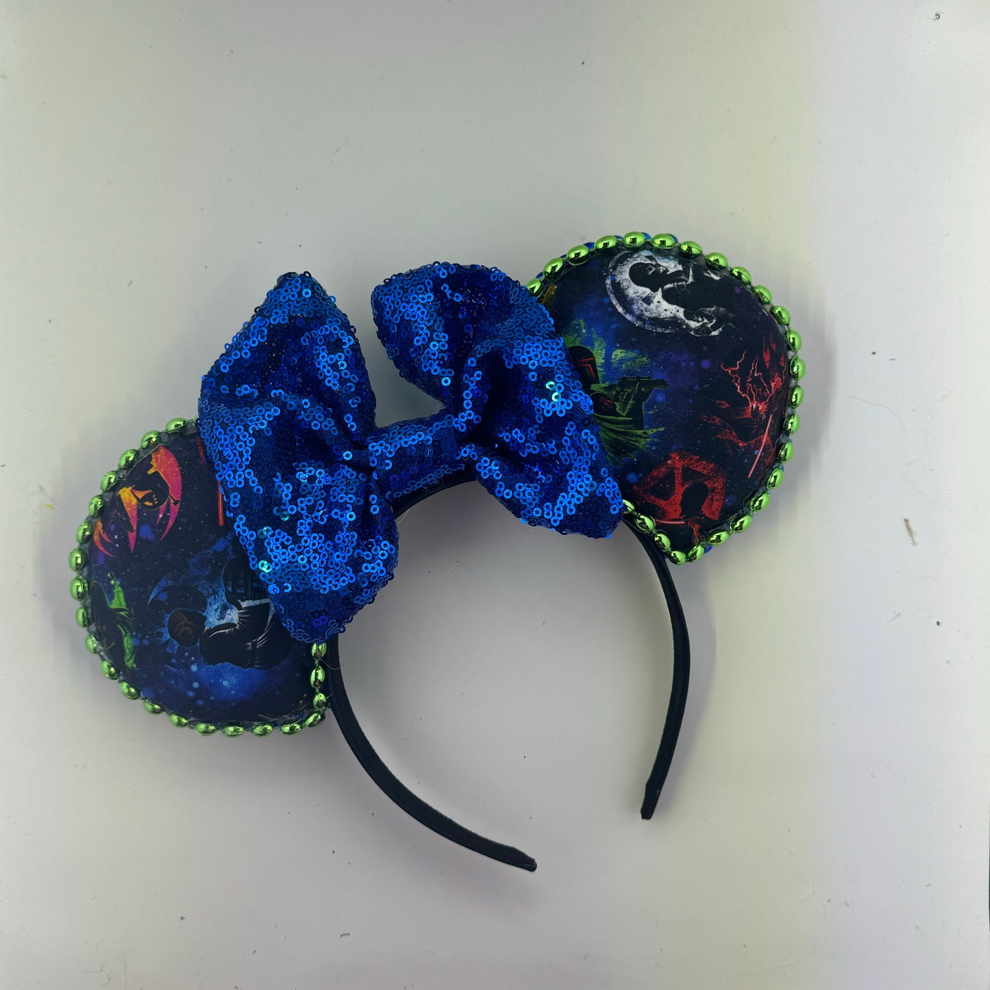 Illumination Wars Everyone Space Sm w/ Royal Bow Ears