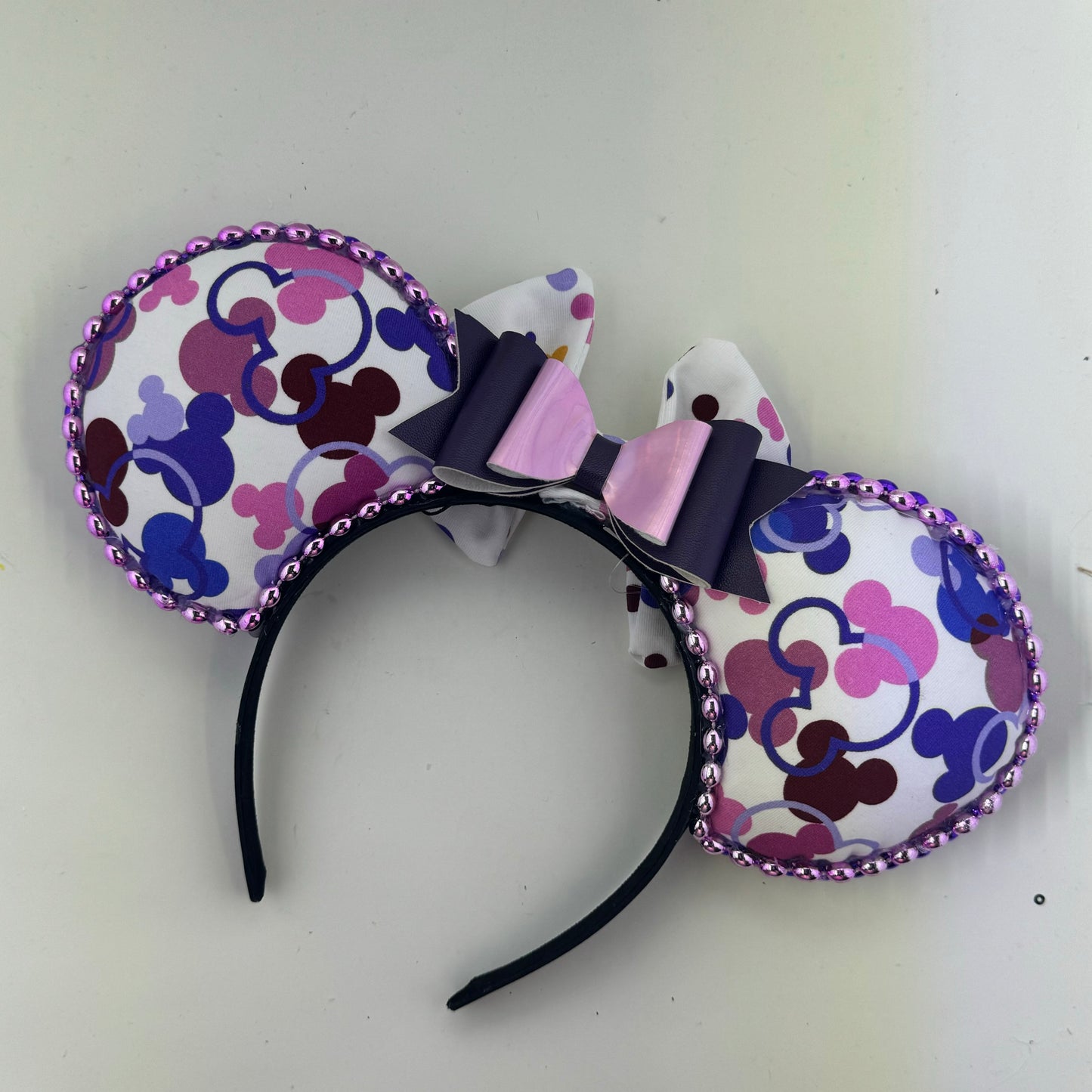 Villainous Good Fetti w/ White Dot Bow 1 Ears