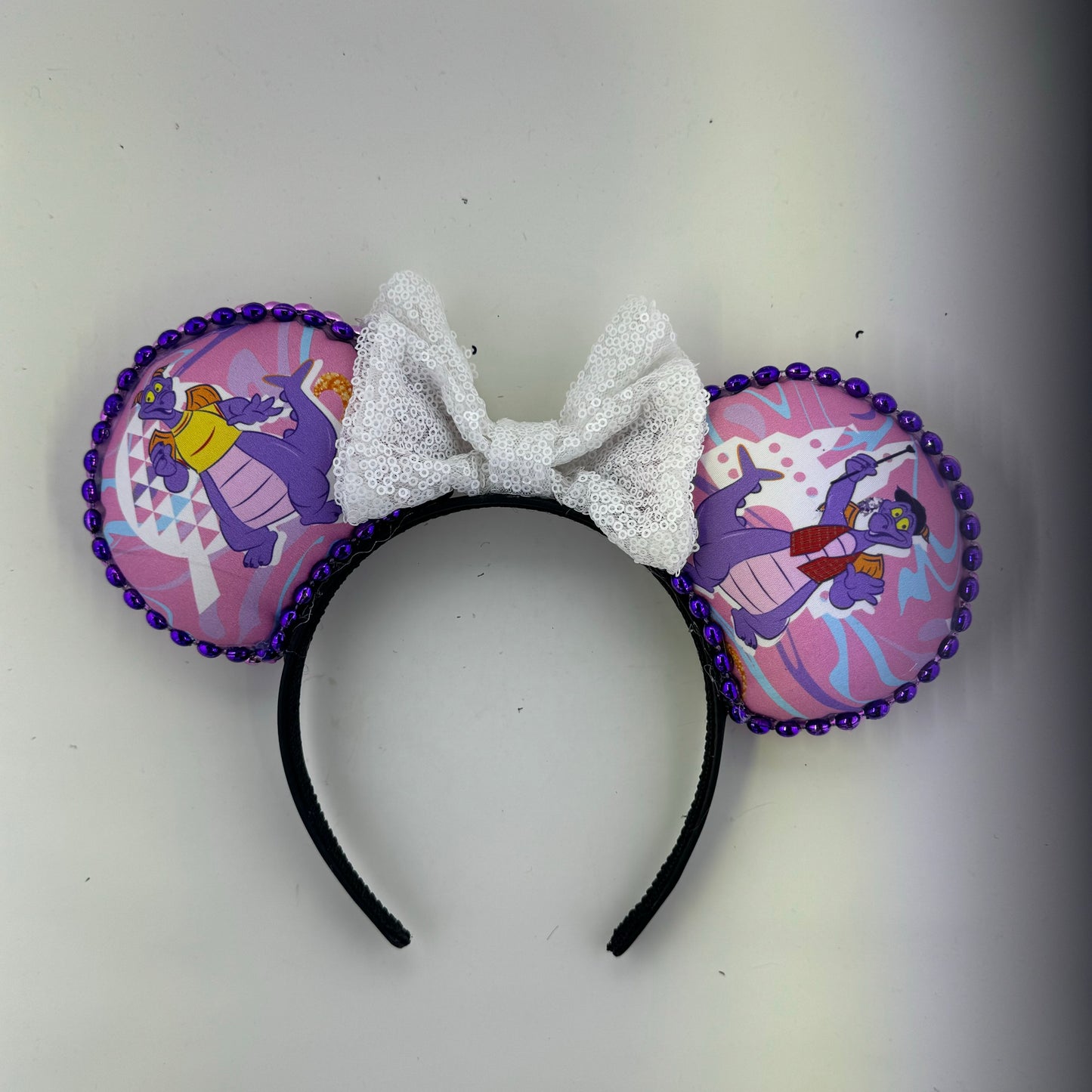 Sparks Around The World w/ White Bow Ears