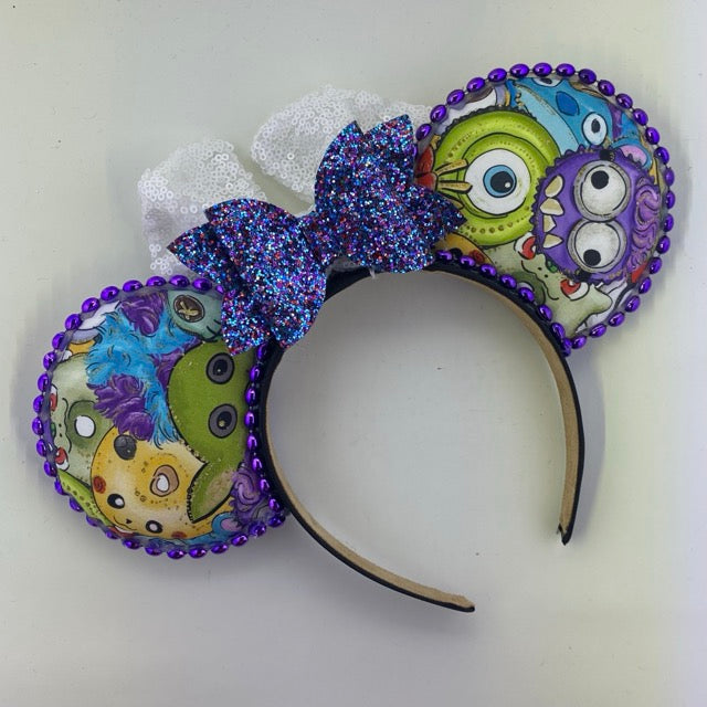 Character Food w/ White Bow 1 Ears