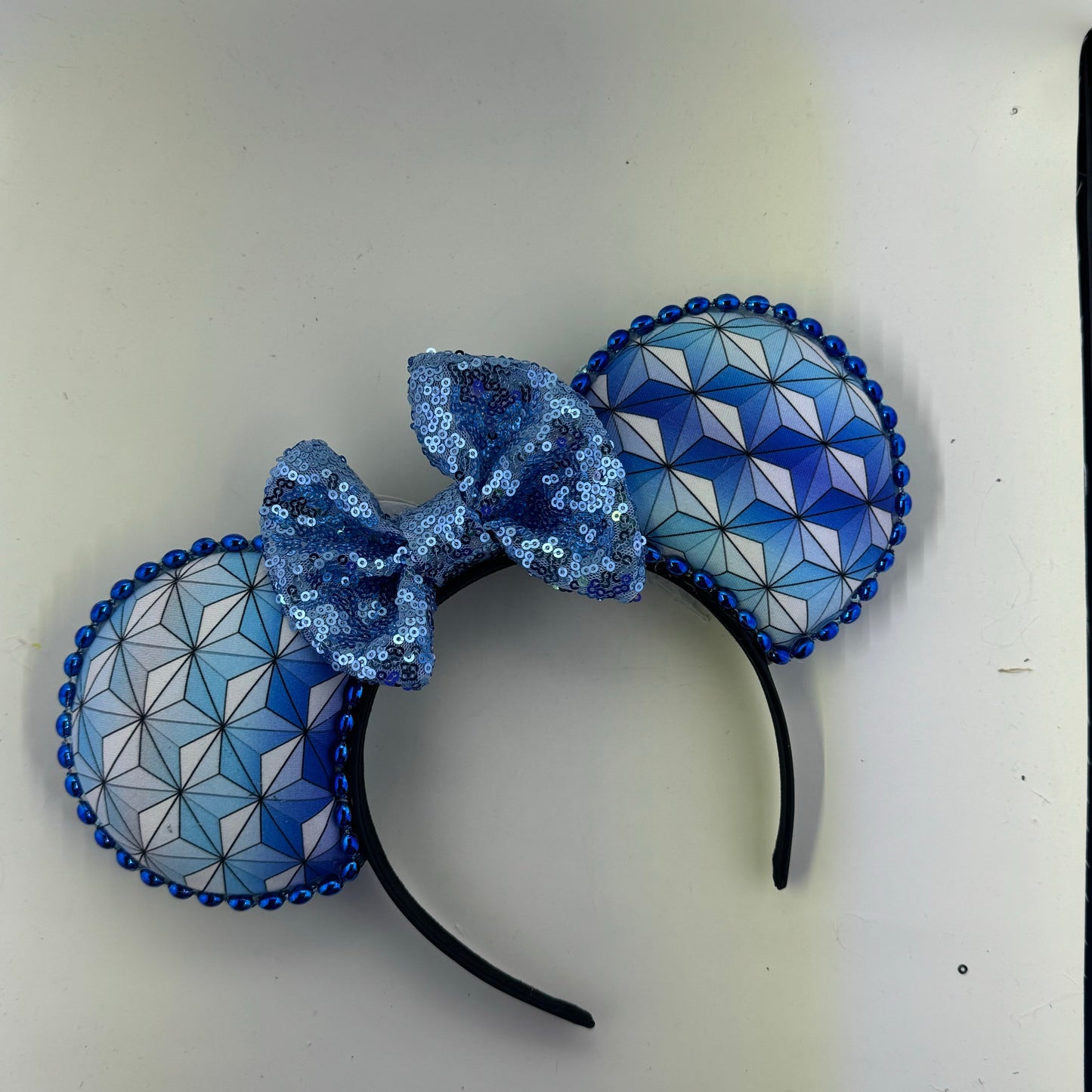 SSE Winter w/ Light Blue Bow Ears