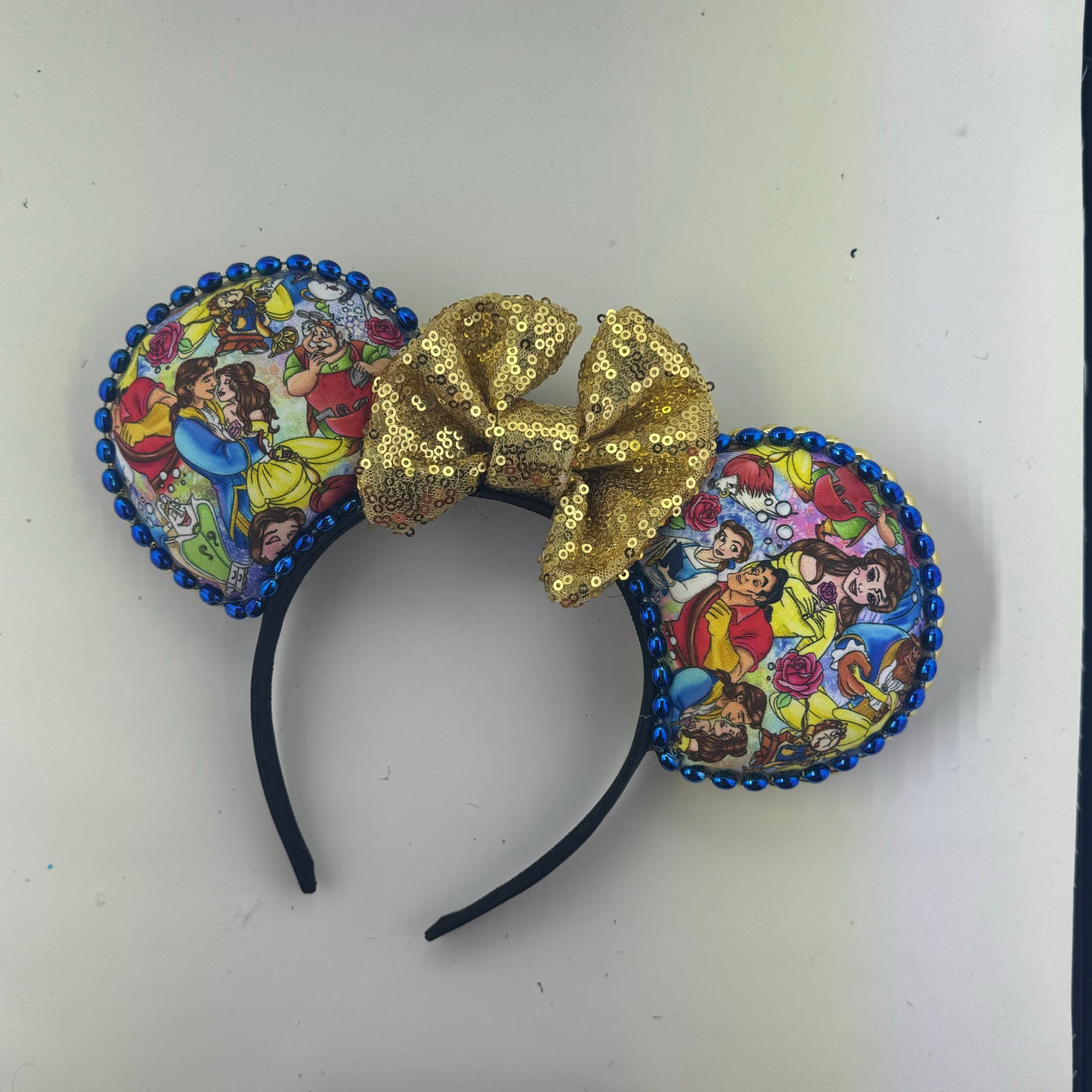 The Rose Sm w/ Gold Bow Ears