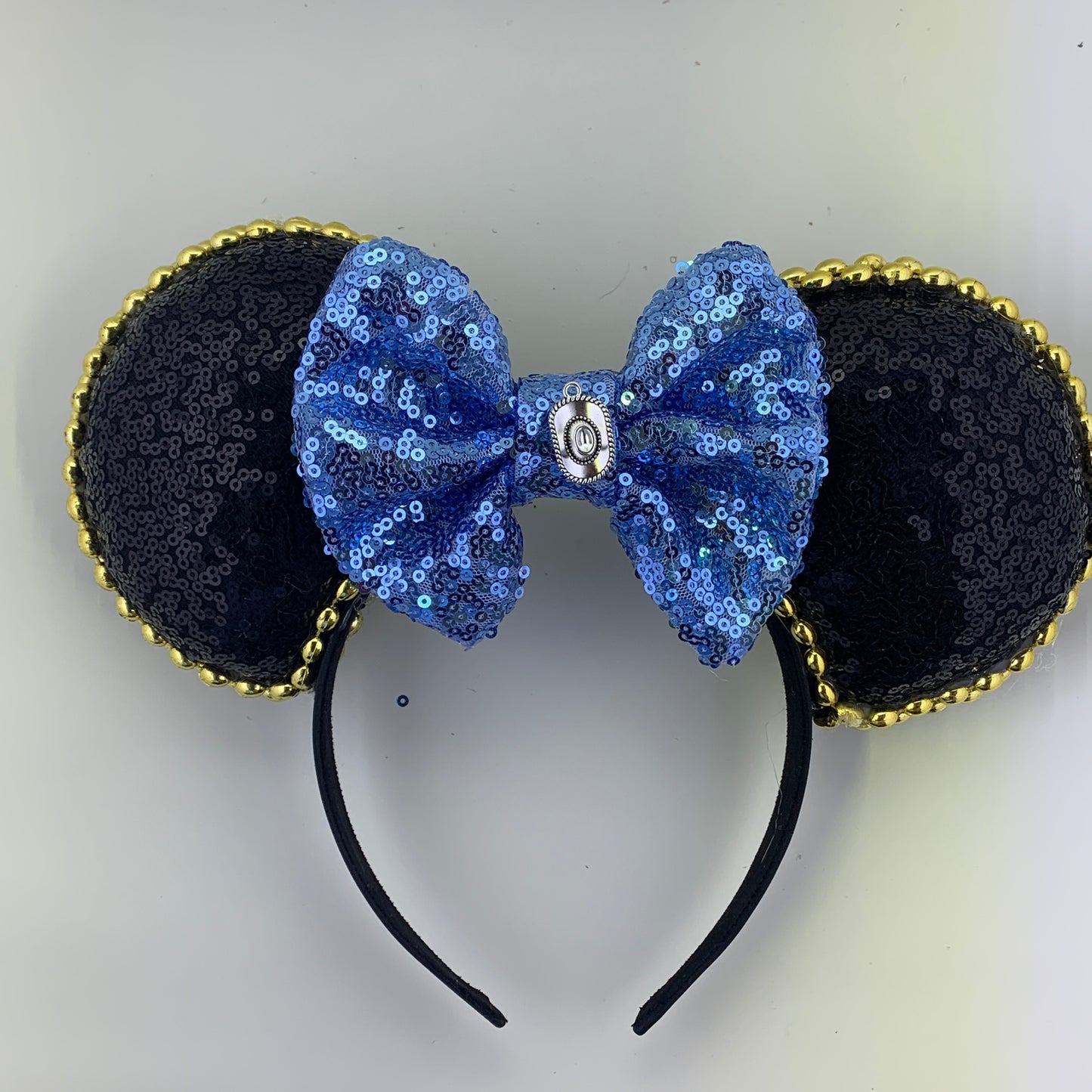 Sequin Ears For Dance Teams (Black Base | Gold Beads)