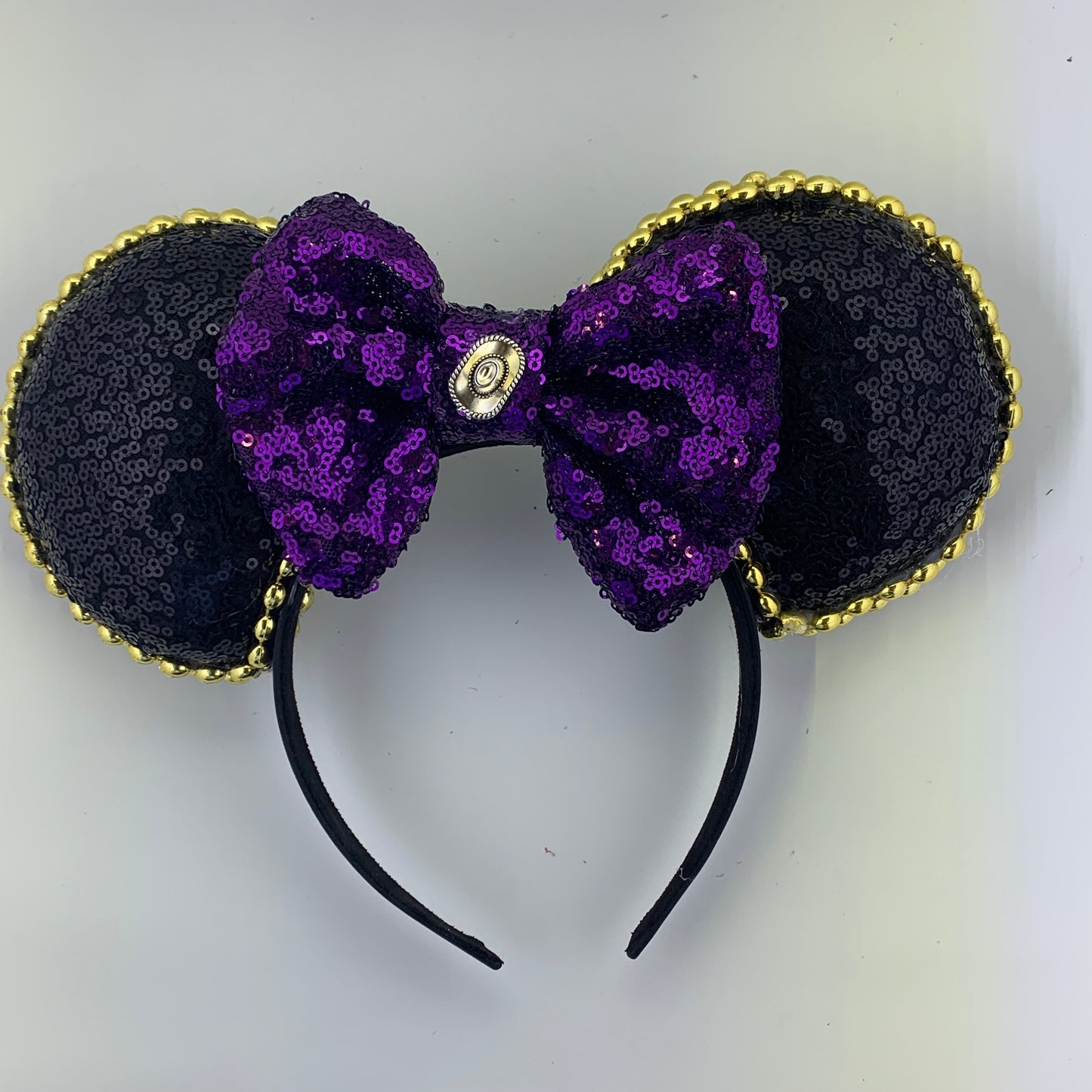 Sequin Ears For Dance Teams (Black Base | Gold Beads)