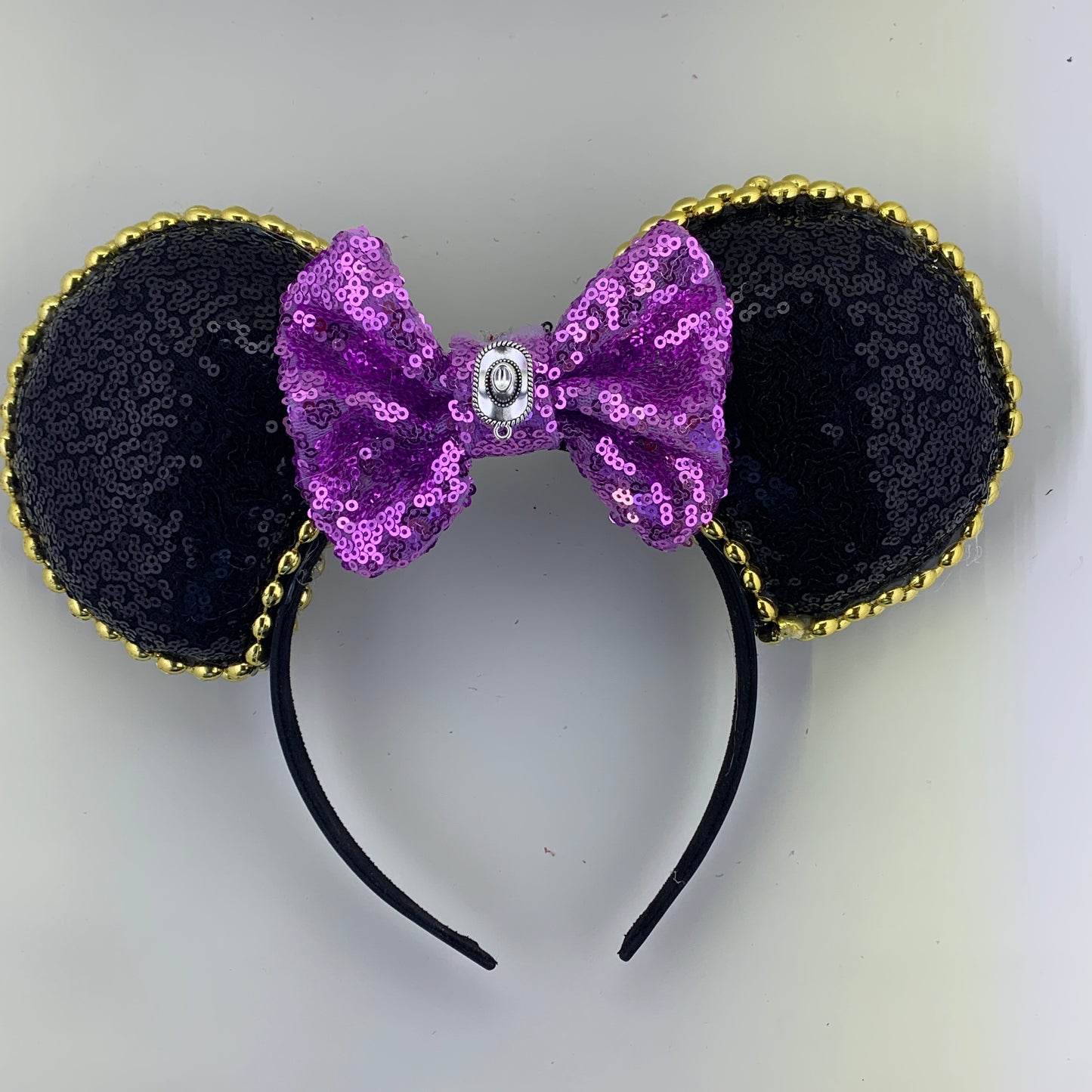 Sequin Ears For Dance Teams (Black Base | Gold Beads)