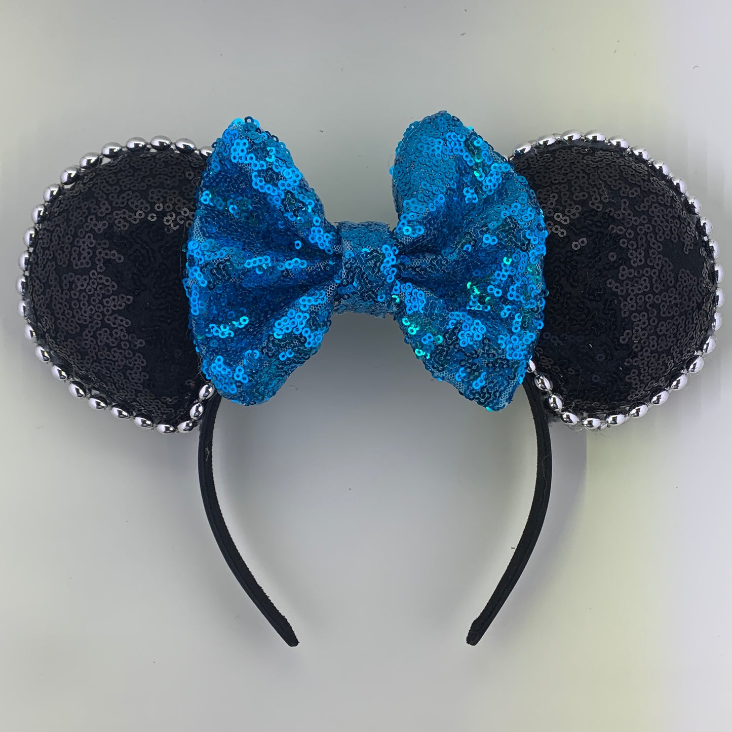 Sequin Ears For Dance Teams (Black Base | Silver Beads)