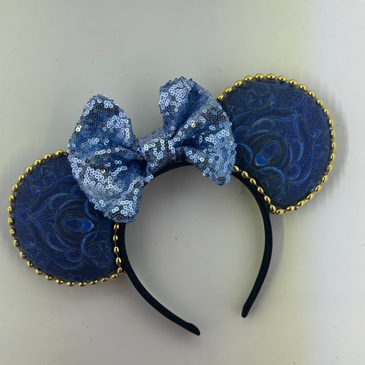 Carriage Filagree w/ Light Blue Bow 2 Ears